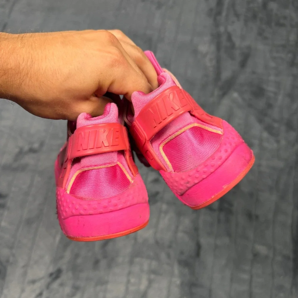 Nike Air Huarache Run Kids Hyper Pink Sneakers 654275-607 Size 5Y